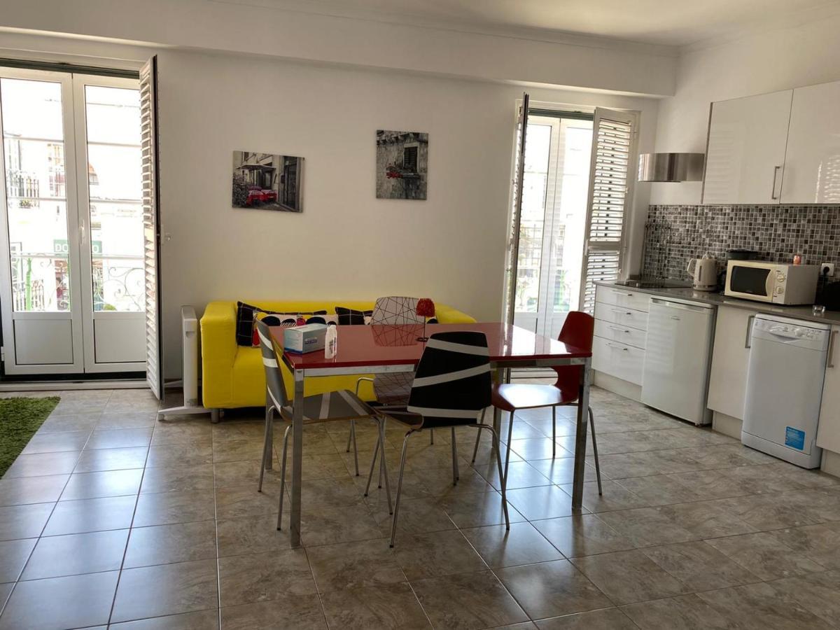 Alfama Apartment With Balcony Lisboa Exterior foto