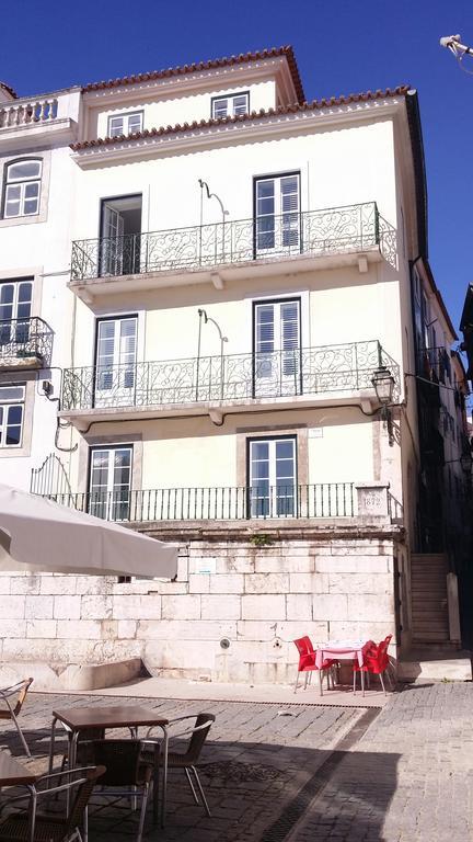 Alfama Apartment With Balcony Lisboa Zimmer foto
