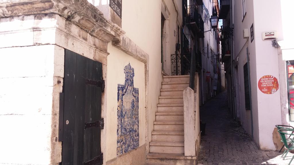 Alfama Apartment With Balcony Lisboa Zimmer foto